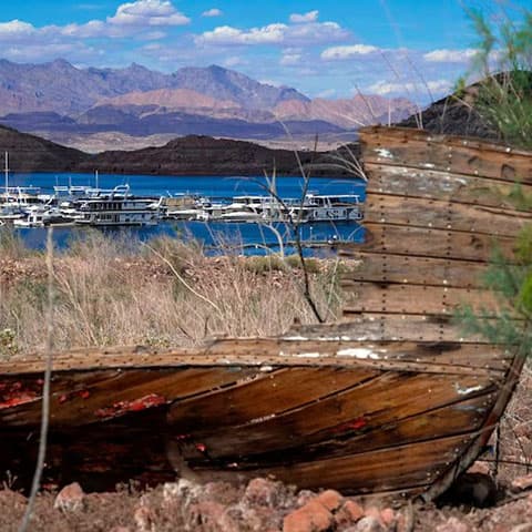 Lake Mead, nation's largest reservoir, reaches its lowest water level on record